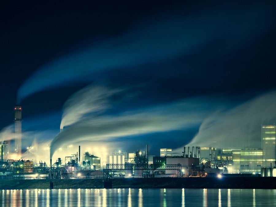 工廠排放的煙氣 工廠排放的煙氣